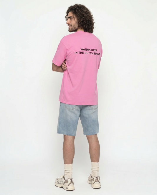 "Wanna kiss in the Dutch Rain?" t-shirt unisex
